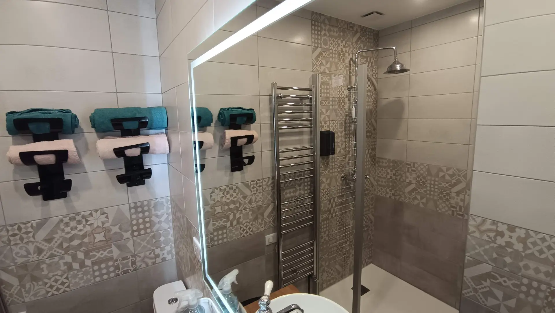 Chambre Pampa — double vasque en salle de bains